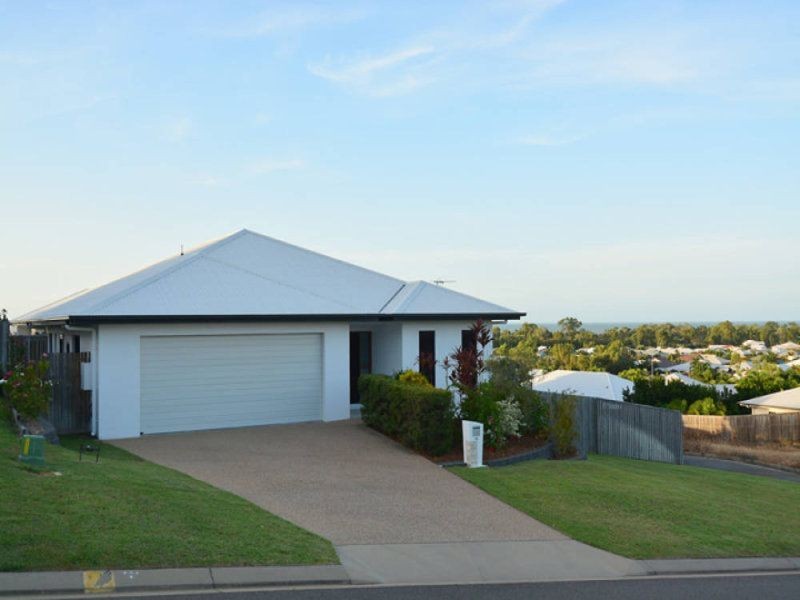 10 Britomart Street, Bushland Beach QLD 4818