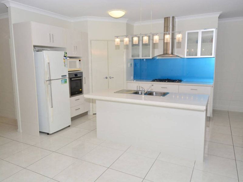 10 Britomart Street, Bushland Beach QLD 4818