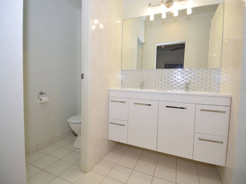 10 Britomart Street, Bushland Beach QLD 4818