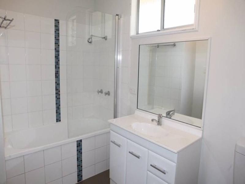 28 Gatton St, Kirwan QLD 4817