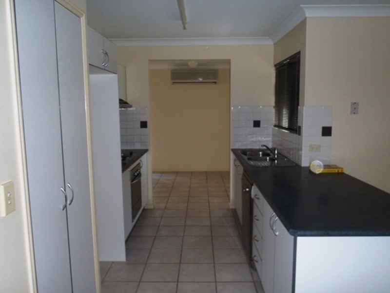 10 Pinnata Place, Kirwan QLD 4817