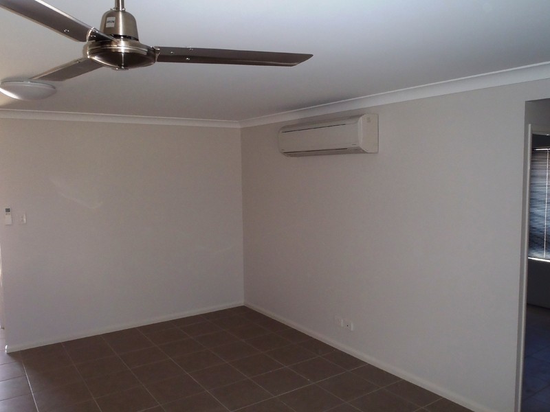 15  Nova Street, Mount Low QLD 4818