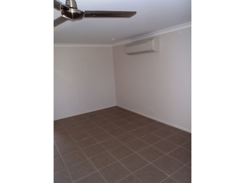 15  Nova Street, Mount Low QLD 4818