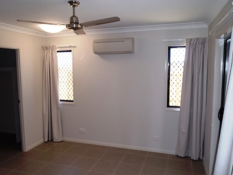 15  Nova Street, Mount Low QLD 4818