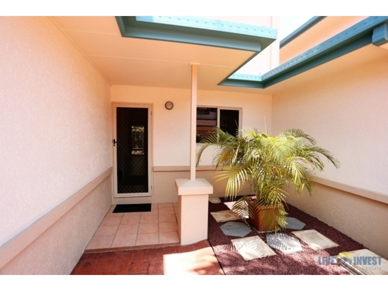West End QLD 4810