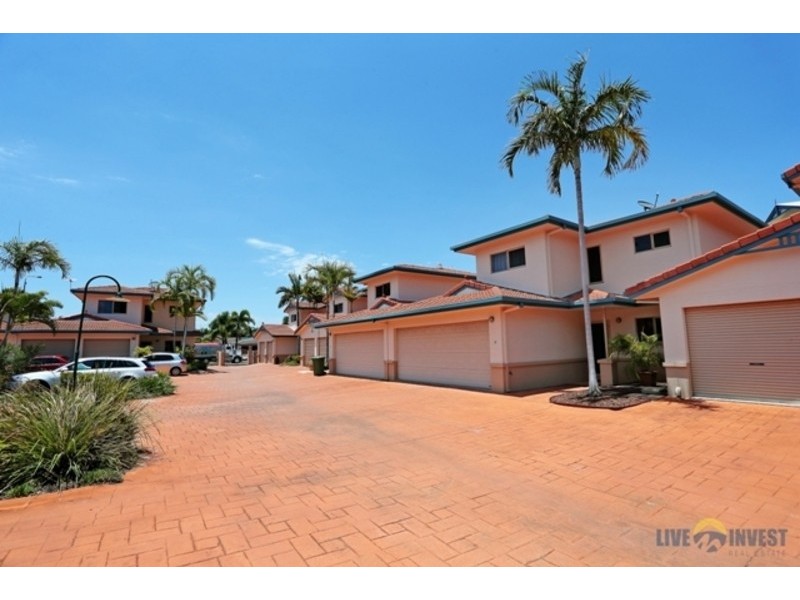 West End QLD 4810