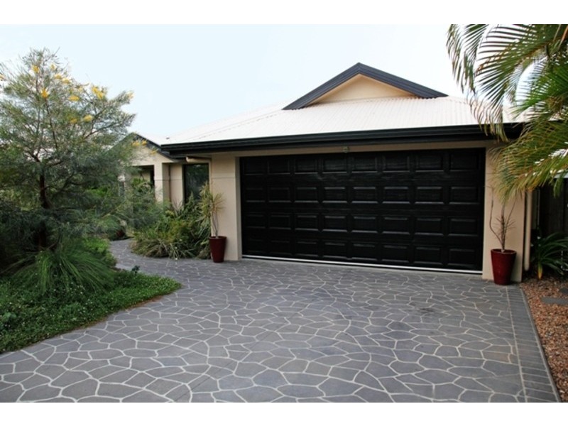 1 Brinkley Court, Mount Louisa QLD 4814