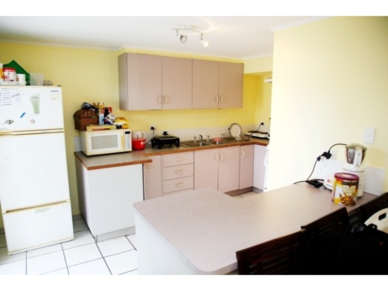 9 Werona Street, Mundingburra QLD 4812