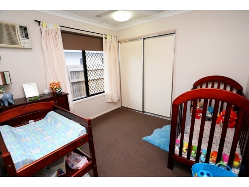 24 Stoneville Circuit, Mount Louisa QLD 4814