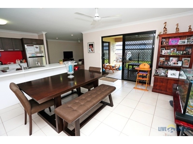 24 Stoneville Circuit, Mount Louisa QLD 4814