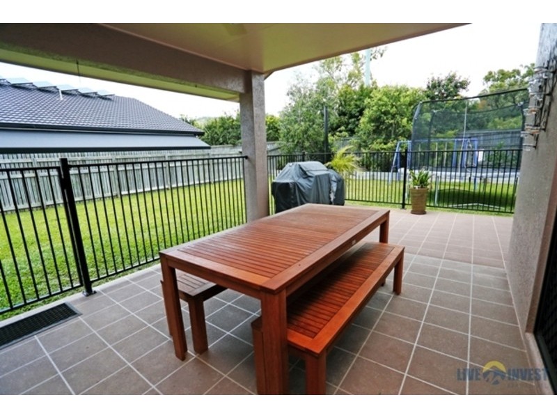 24 Stoneville Circuit, Mount Louisa QLD 4814