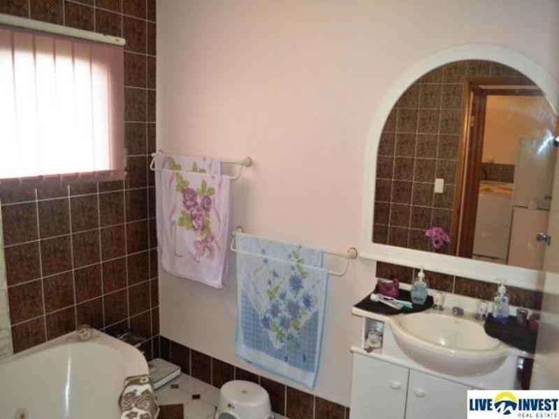 106 Bartlett Road, Horseshoe Lagoon QLD 4809