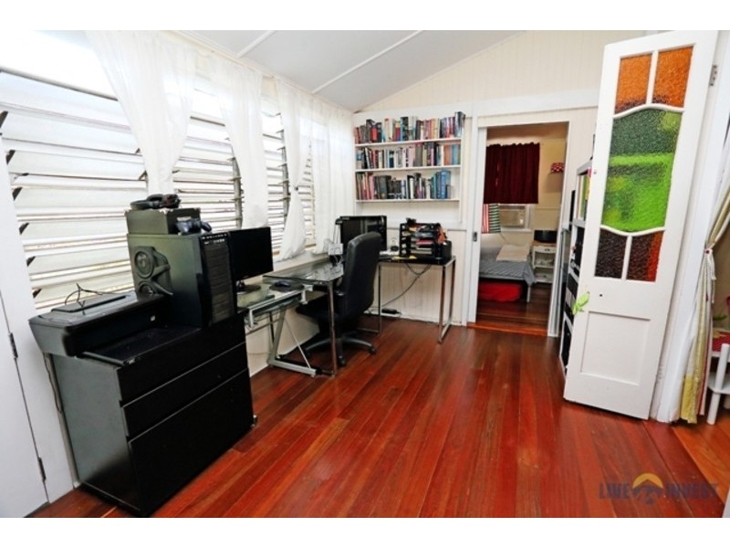 33 Norris Street, Hermit Park QLD 4812