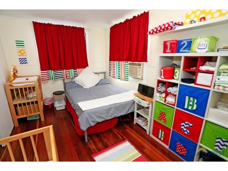 33 Norris Street, Hermit Park QLD 4812