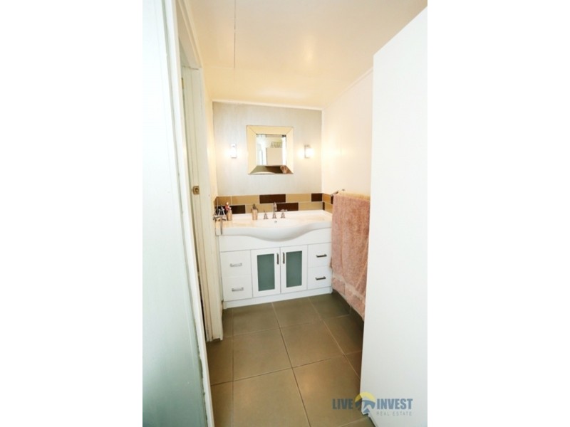 33 Norris Street, Hermit Park QLD 4812