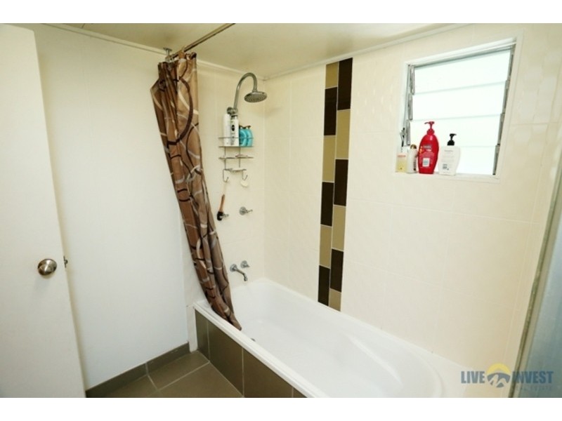 33 Norris Street, Hermit Park QLD 4812