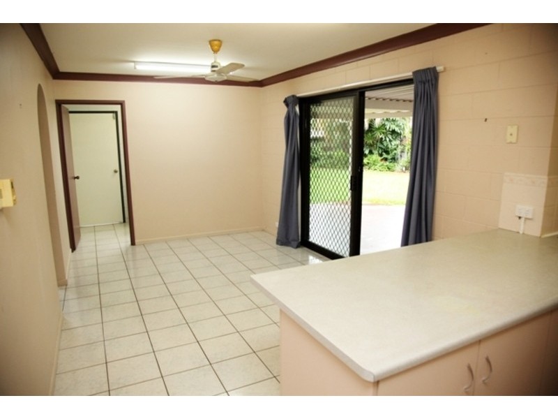 23 Amber Avenue, Rasmussen QLD 4815