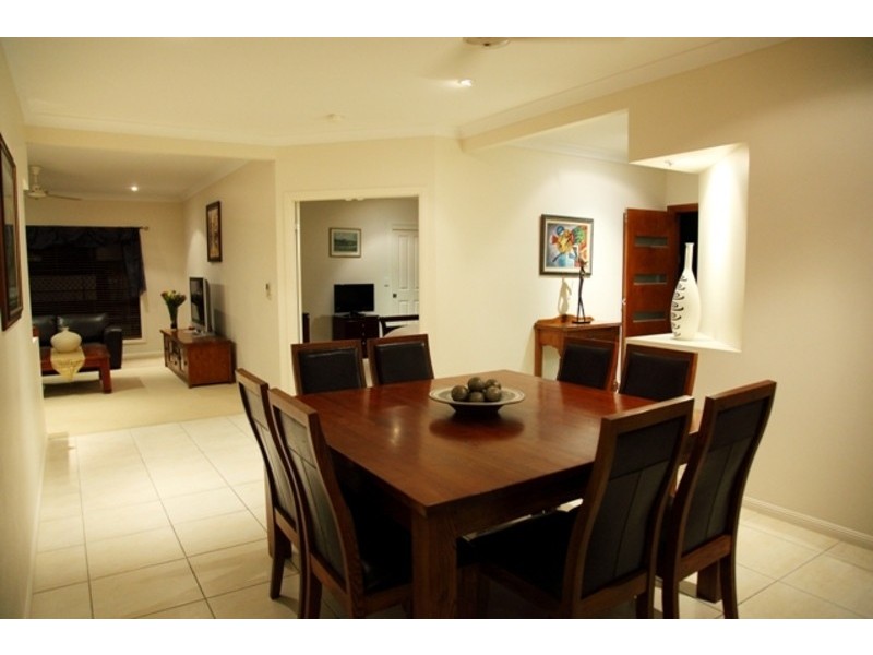 17 Trembath Crescent, Kirwan QLD 4817