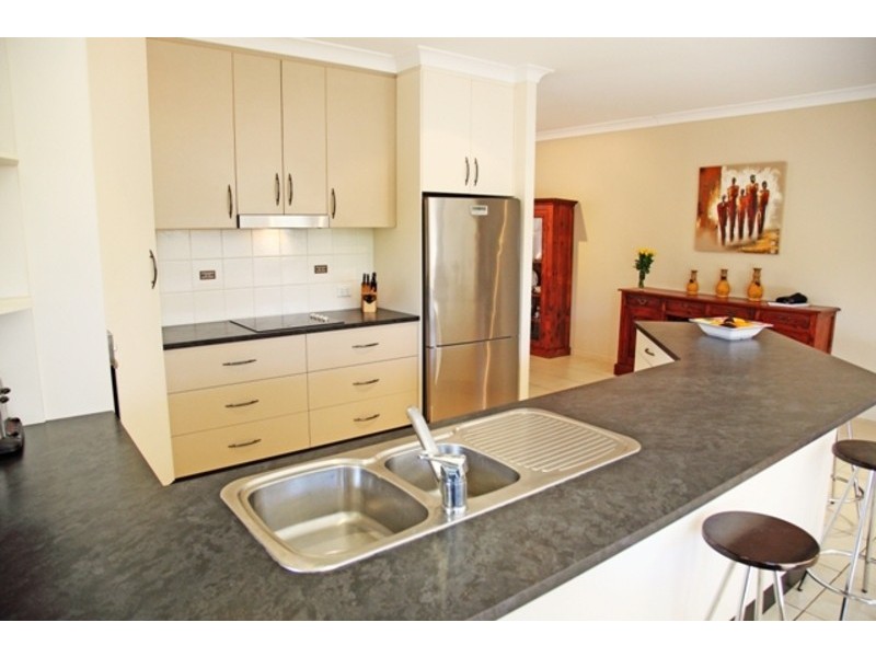 17 Trembath Crescent, Kirwan QLD 4817