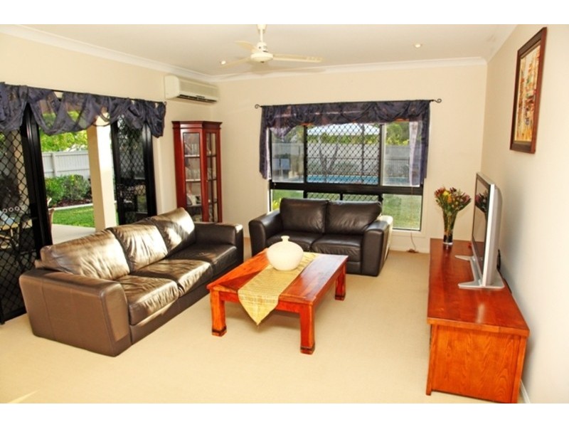 17 Trembath Crescent, Kirwan QLD 4817