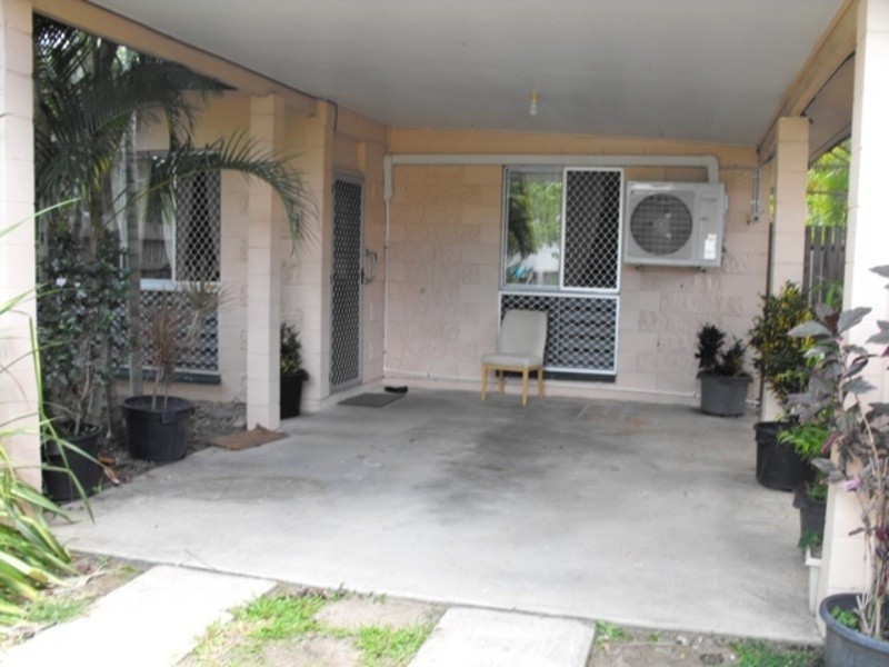 1 & 2/21 Hopkins Street, Currajong QLD 4812
