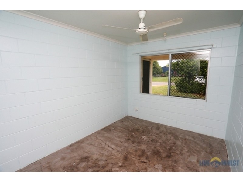 8 Kittyhawk Crescent, Kirwan QLD 4817