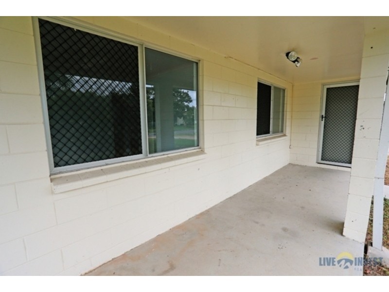 8 Kittyhawk Crescent, Kirwan QLD 4817