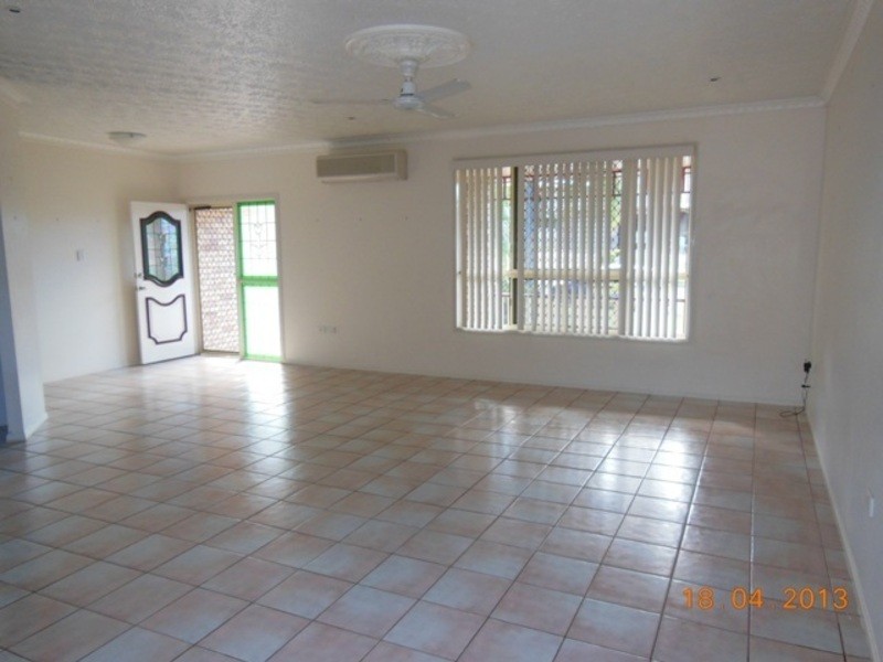 14 High Vista Drive, Mount Louisa QLD 4814