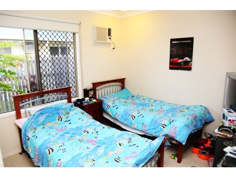 10 Greentree Circuit, Bushland Beach QLD 4818
