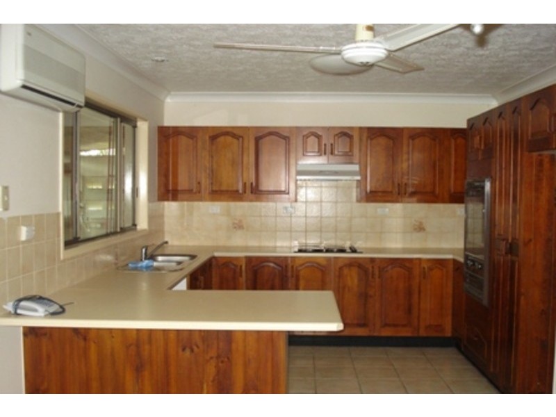 12 Bernborough Court, Kelso QLD 4815