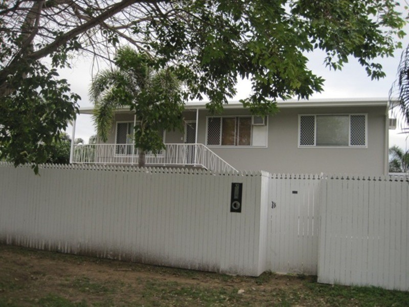 10 Tilanus Street, Heatley QLD 4814