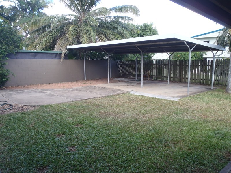 10 Tilanus Street, Heatley QLD 4814