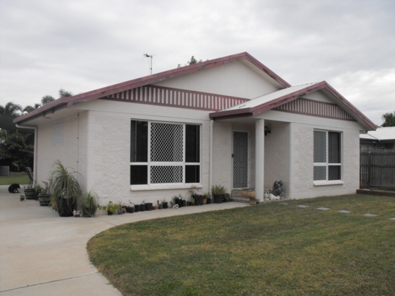 37 Wayne Street, Kelso QLD 4815