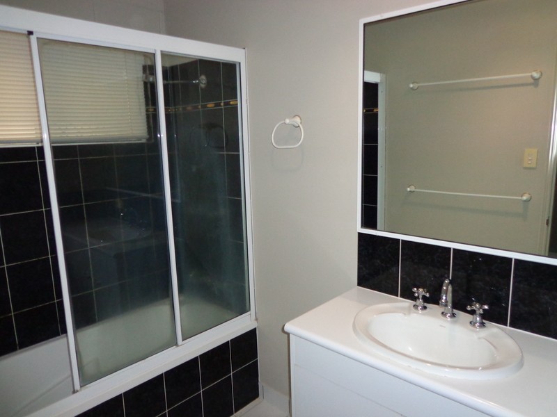 46 Feeney Avenue, Rasmussen QLD 4815