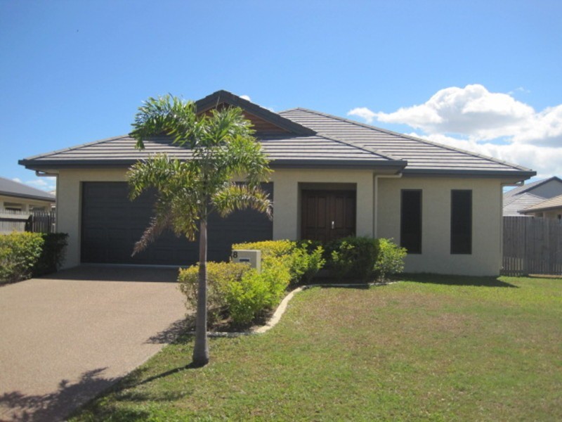 8 Beaconsfield Avenue, Kirwan QLD 4817