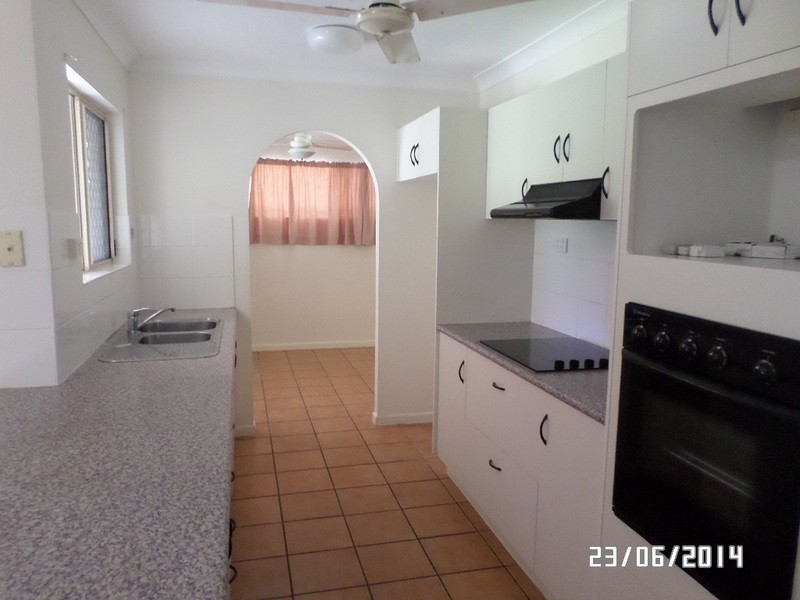 3 Hathaway Court, Kelso QLD 4815