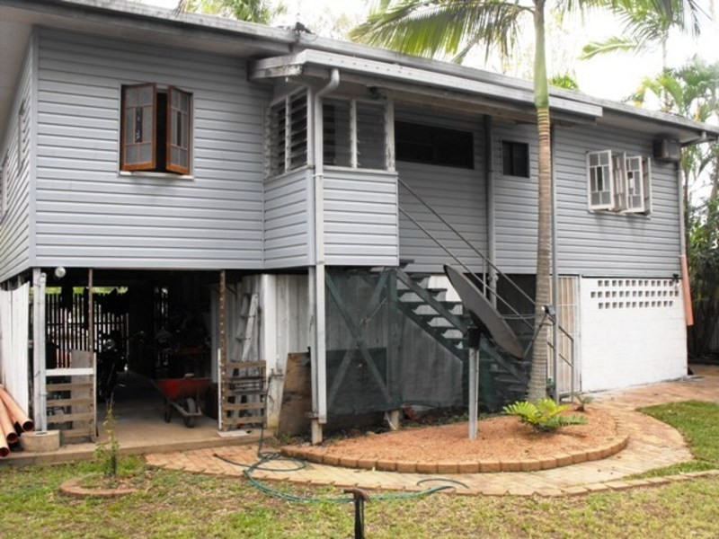 1338  Riverway Drive, Kelso QLD 4815