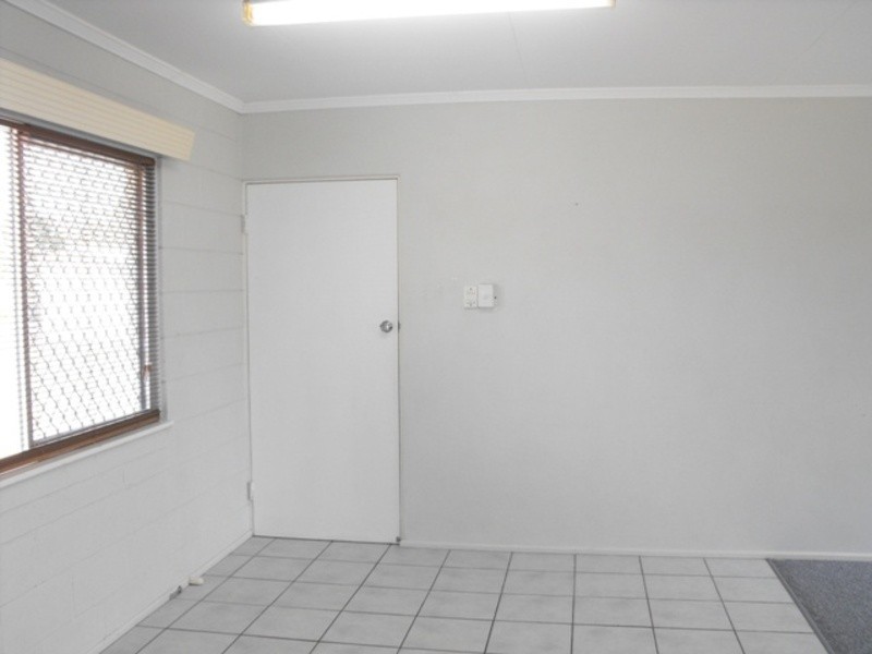 8 Gill Street, Kirwan QLD 4817