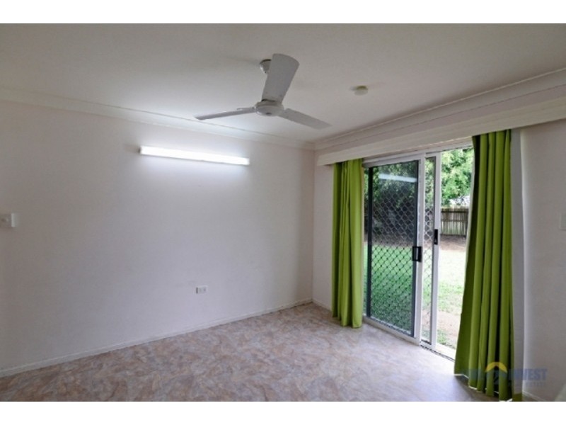 42 Griffey Street, Burdell QLD 4818