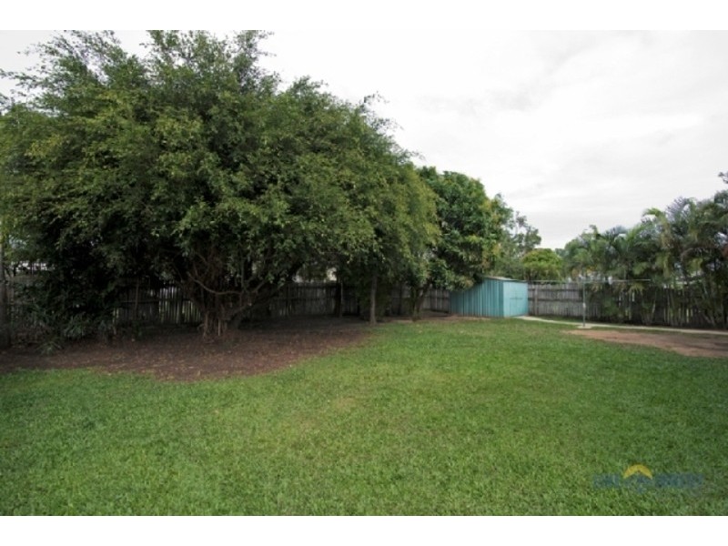 42 Griffey Street, Burdell QLD 4818