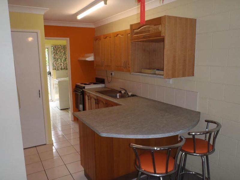 2/56 Armstrong Street, Hermit Park QLD 4812