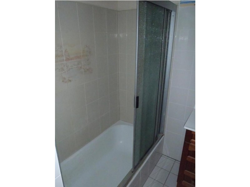 2/56 Armstrong Street, Hermit Park QLD 4812
