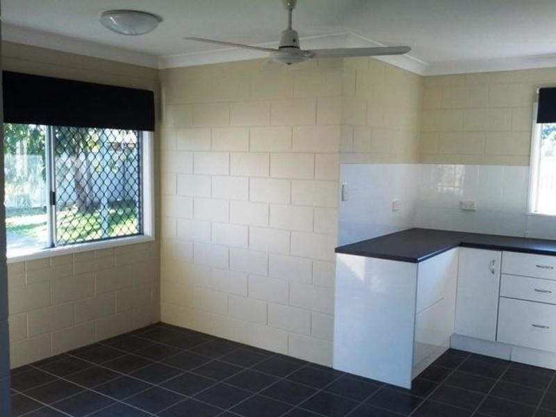 24 San Vito Crescent, Rasmussen QLD 4815