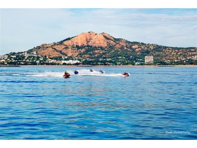 1/94 Eyre Street, North Ward QLD 4810