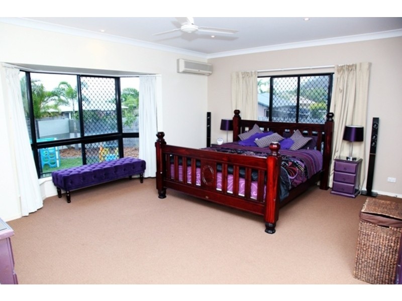 22 Monaro Circuit, Mount Louisa QLD 4814