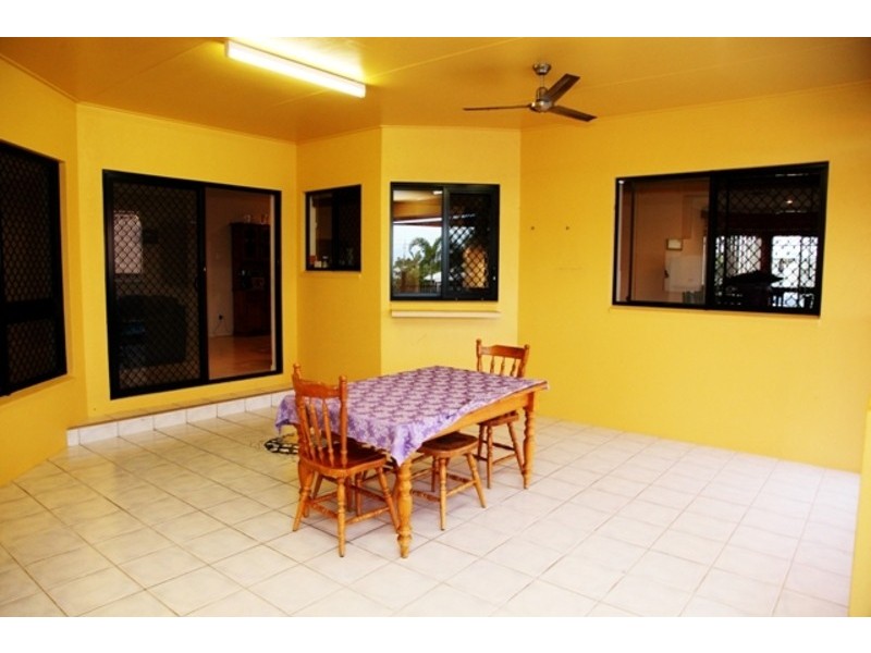 22 Monaro Circuit, Mount Louisa QLD 4814