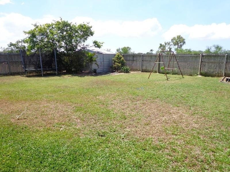 28 Josephine Crescent, Rasmussen QLD 4815