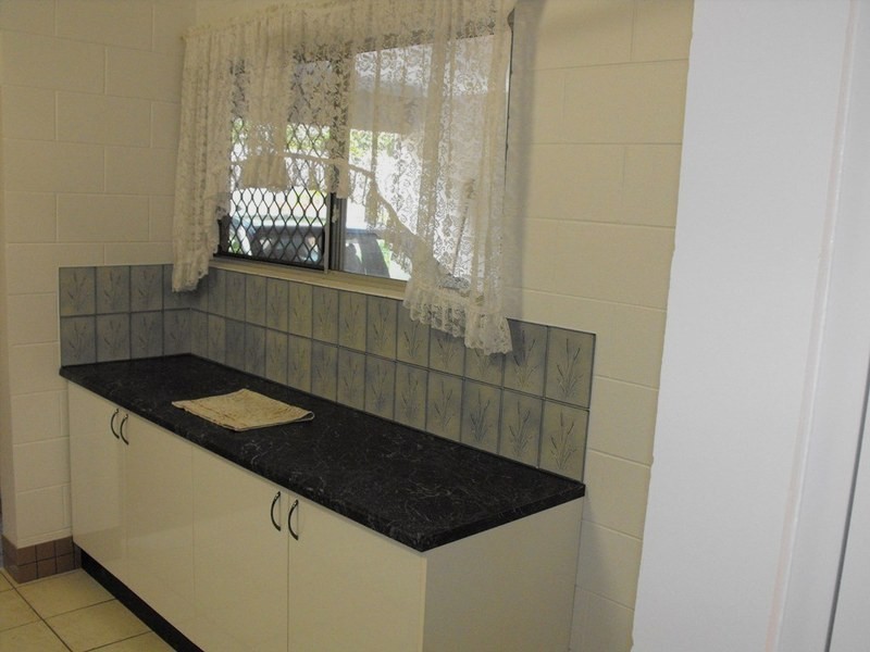 1/6 Mary Street, West End QLD 4810