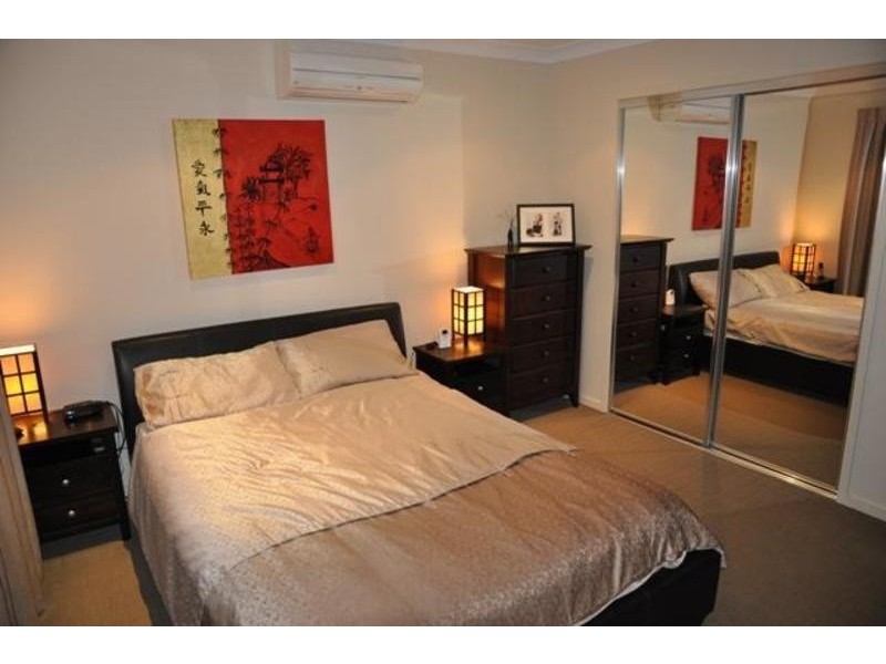 30 Parklands Drive, Mount Louisa QLD 4814