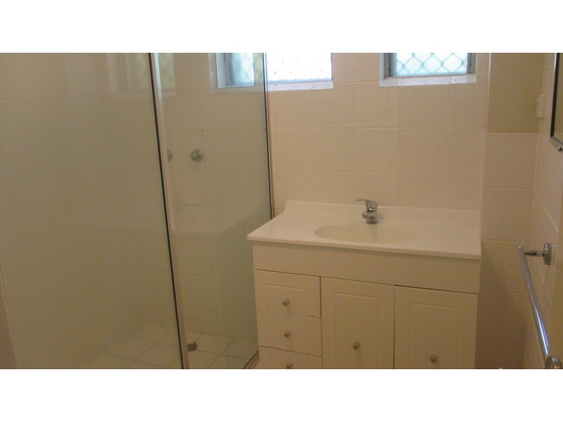 2/39 Armstrong Street, Hermit Park QLD 4812